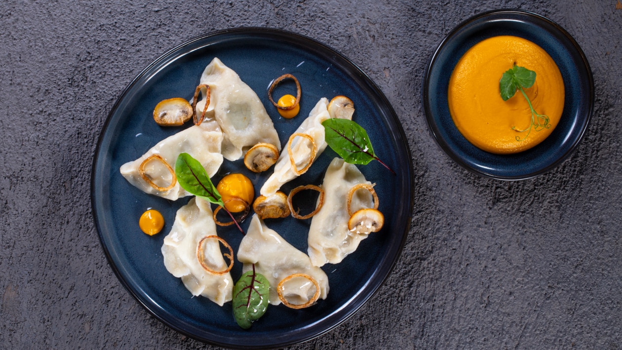 Wegańskie pierogi z soczewicą